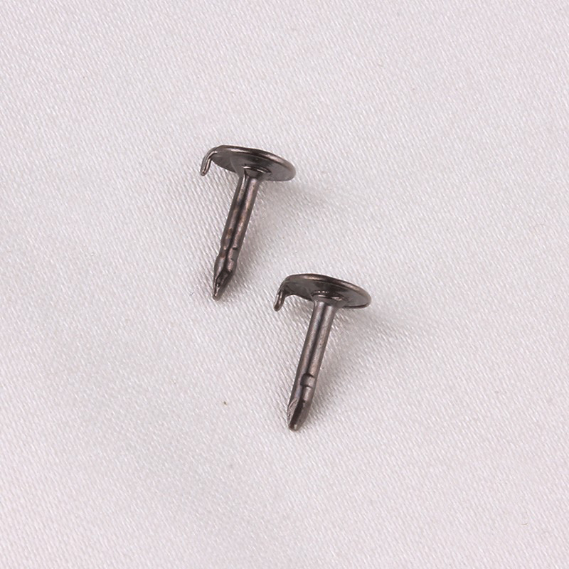 17:Spur needle-gun black