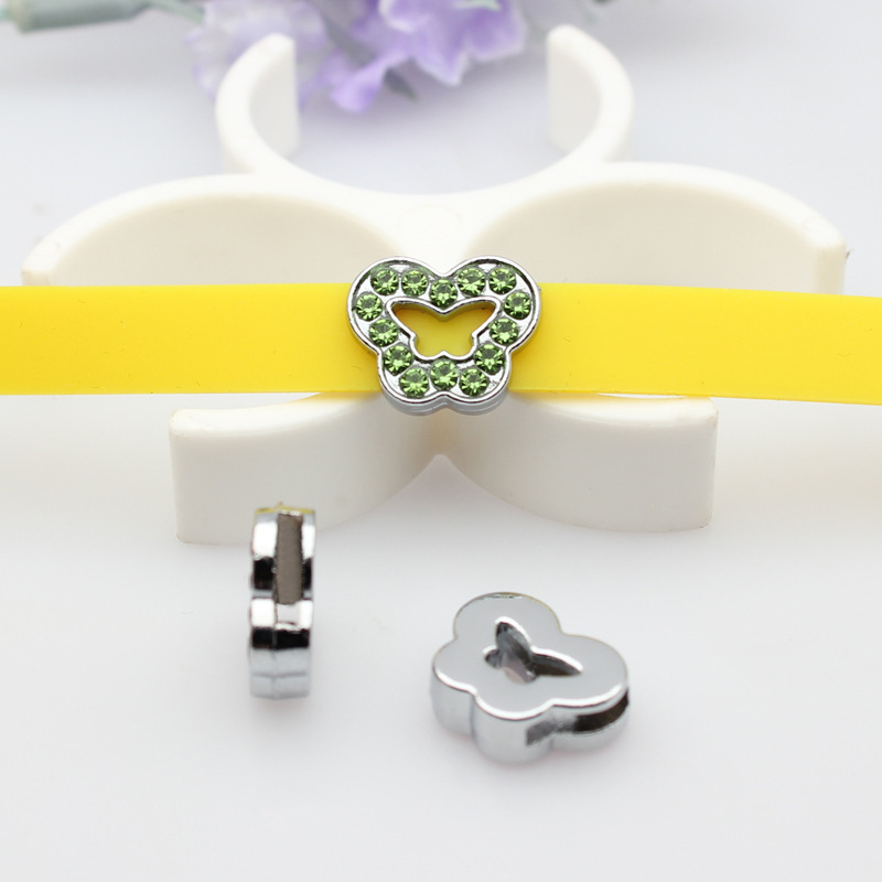 17:Butterfly -8mm light green drill