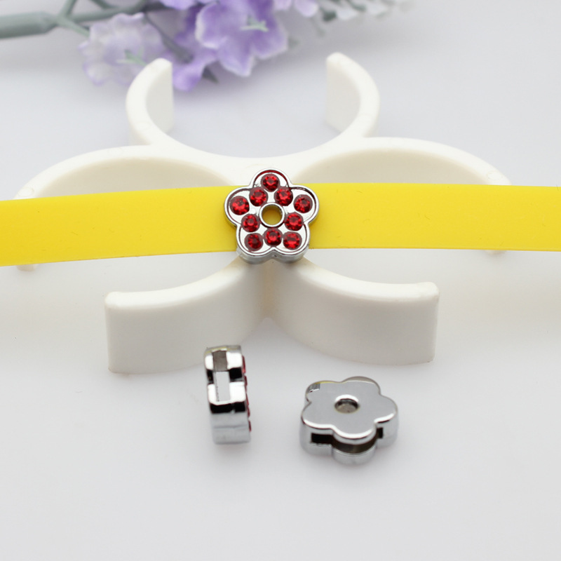 20:Flower -8mm Red Diamond