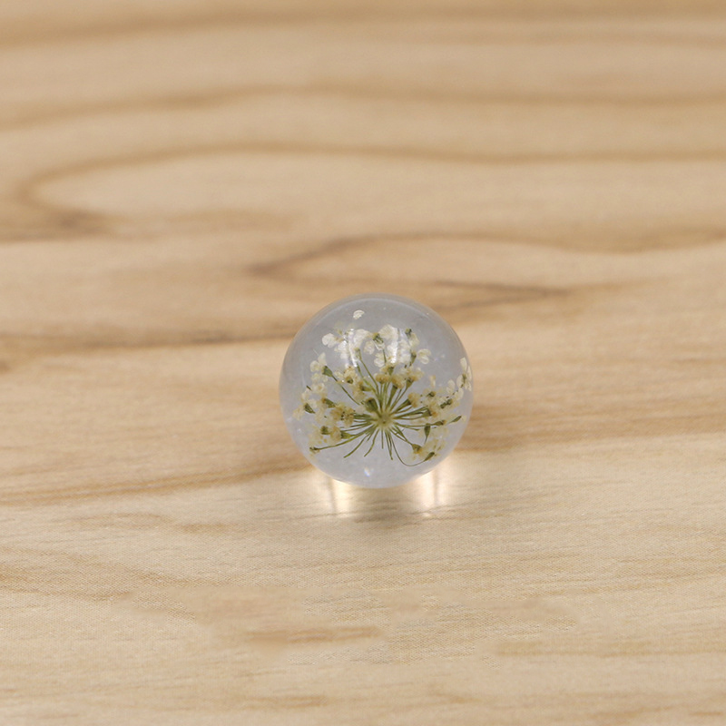 26:S1035 white flower 12mm