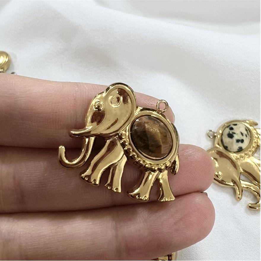 9:Elephant tiger eye