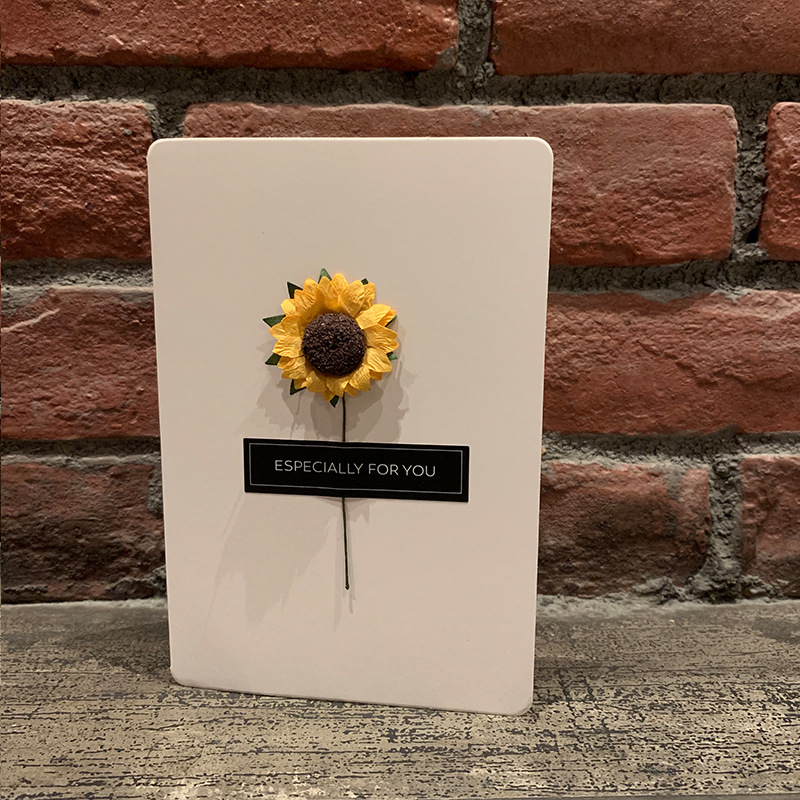 1:White card-sunflower