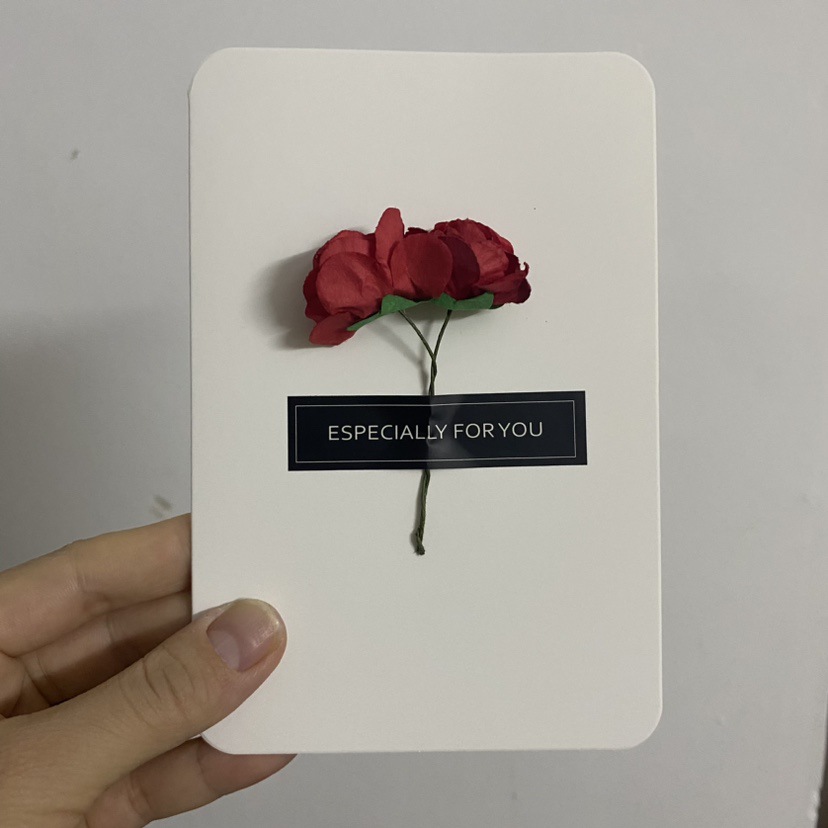 4:White card-rose