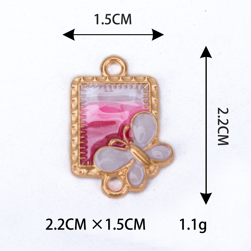 4:Red and white rectangular butterfly pendant