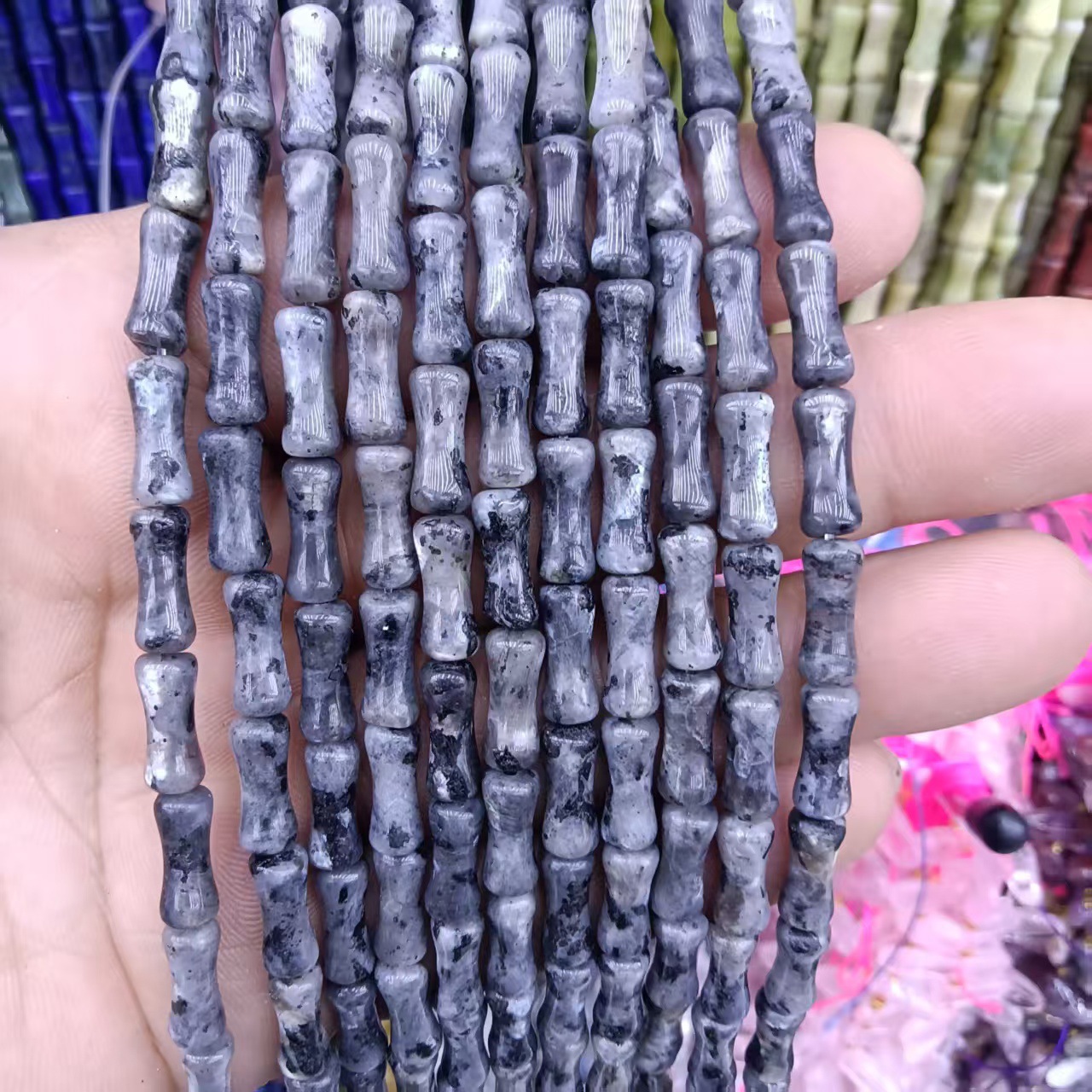 17:Black Labradorite