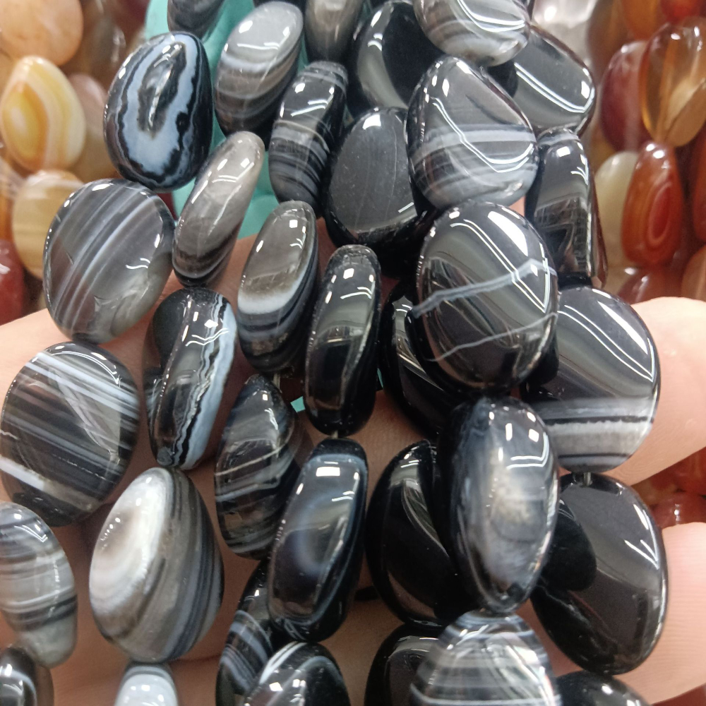 Black Vein agate 11x16mm/12pcs