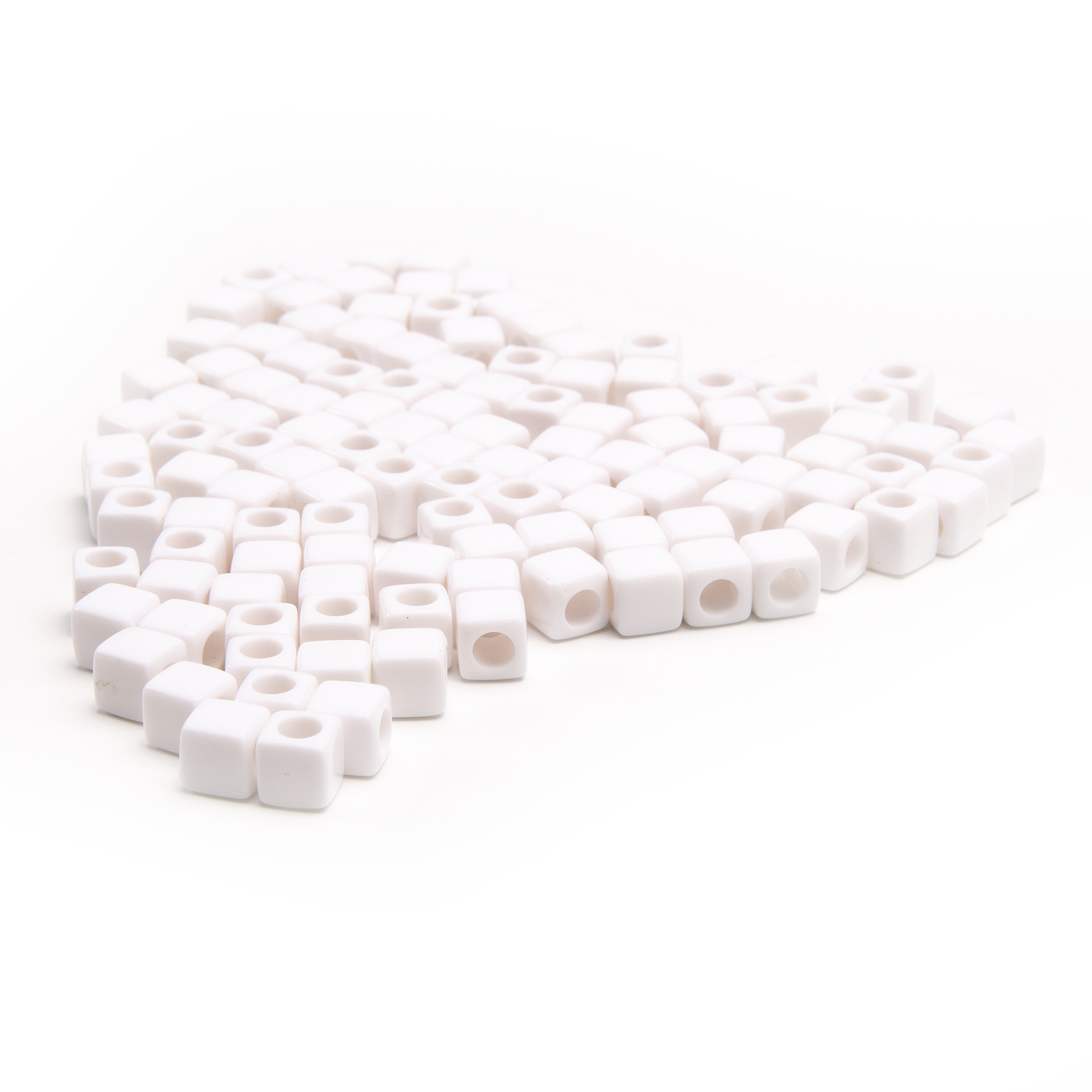 4:6*6mm small hole square beads (about 2450 pieces/catties)