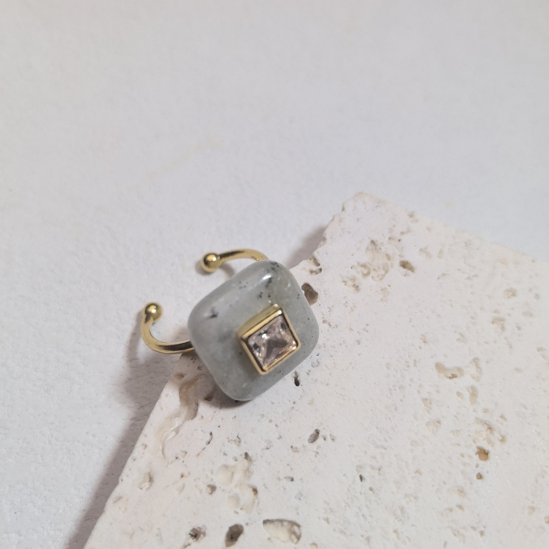 3:labradorite