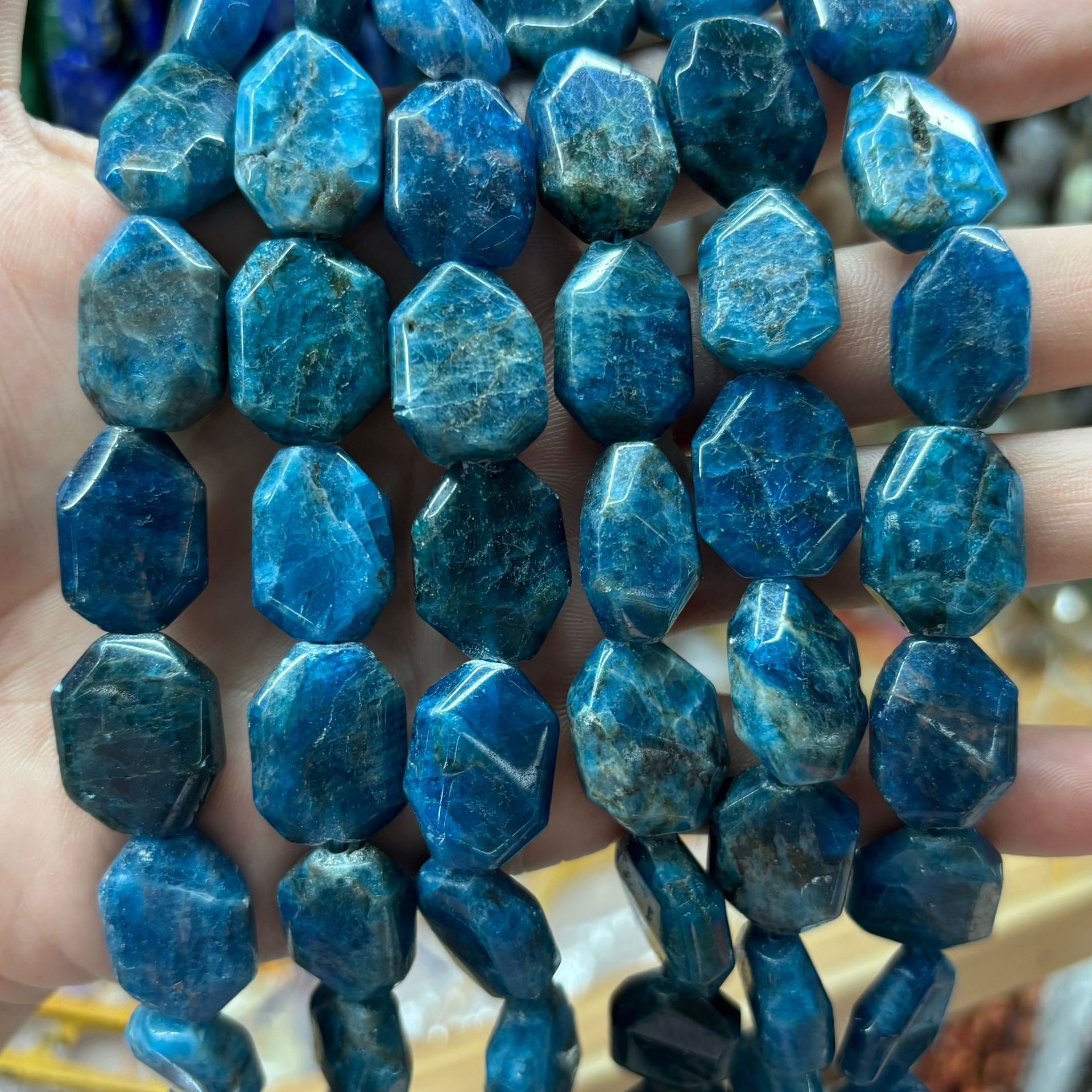16:Blue apatite