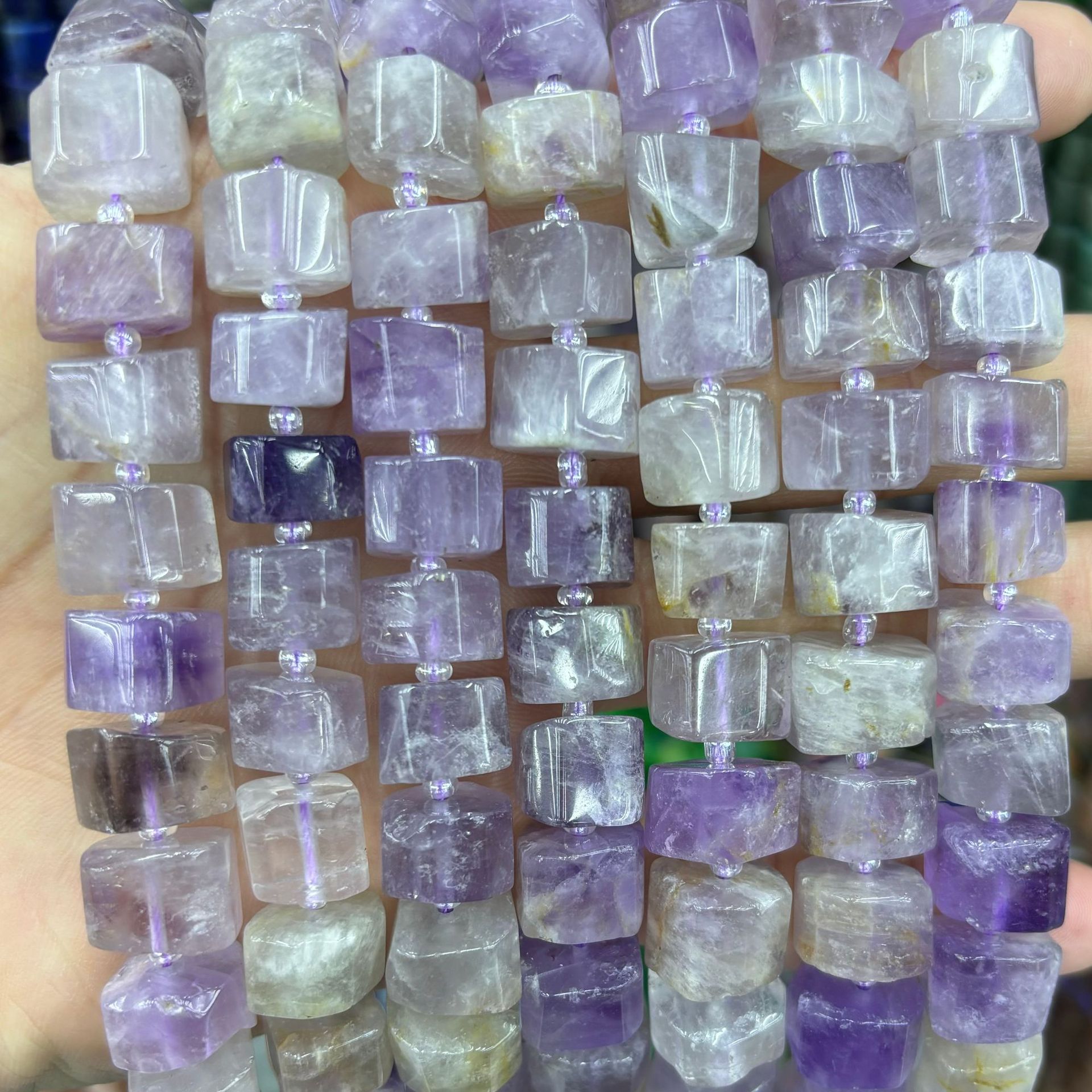 11:Light amethyst