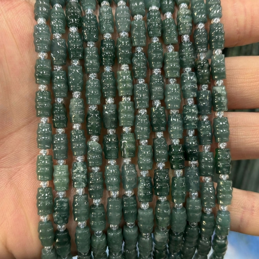 1:5x8mm insect beads (about 37 pieces)