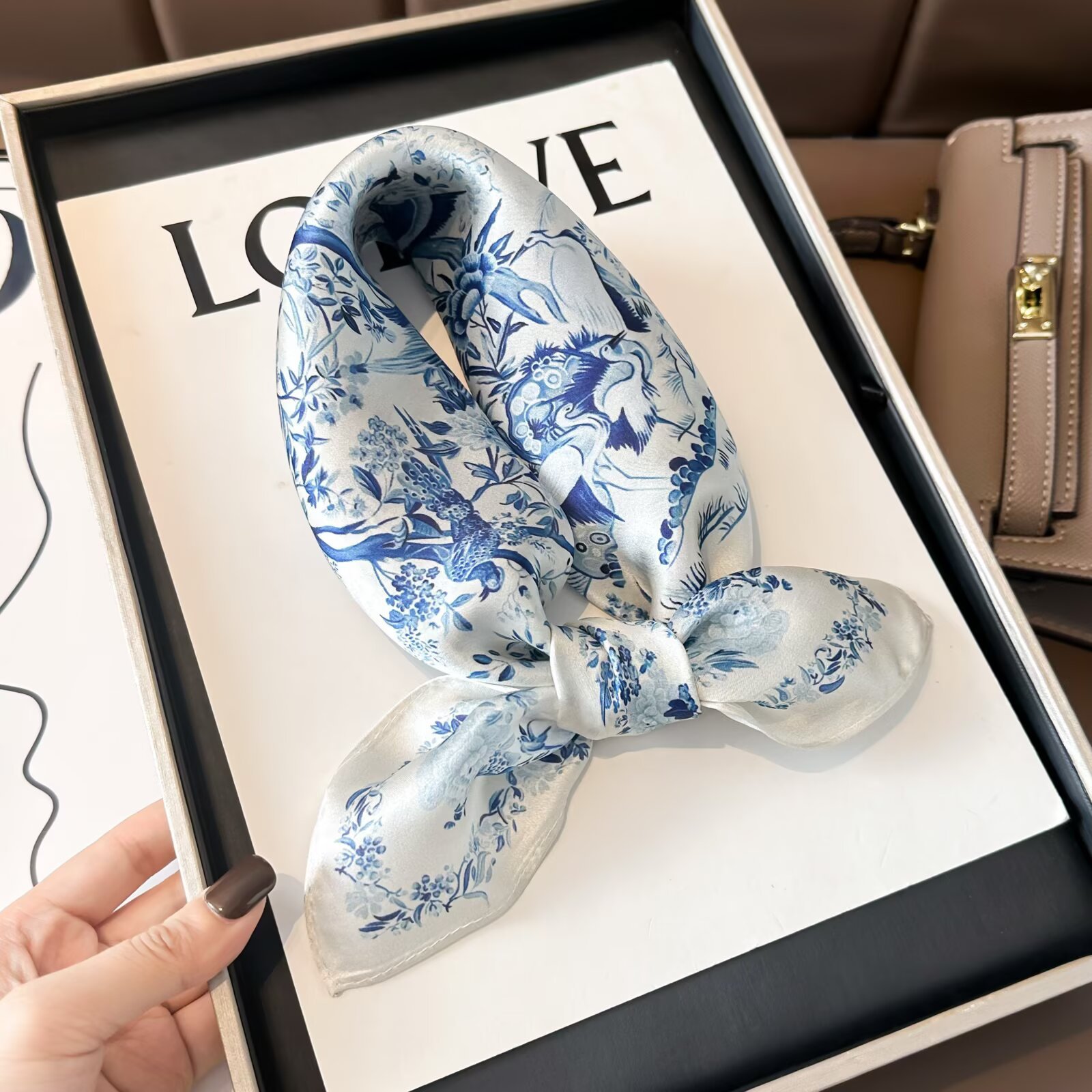 Blue and white bird rhyme