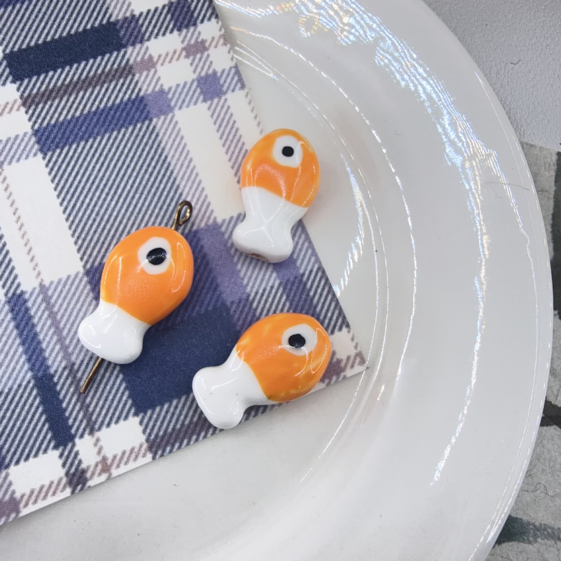 2 темно-оранжевый