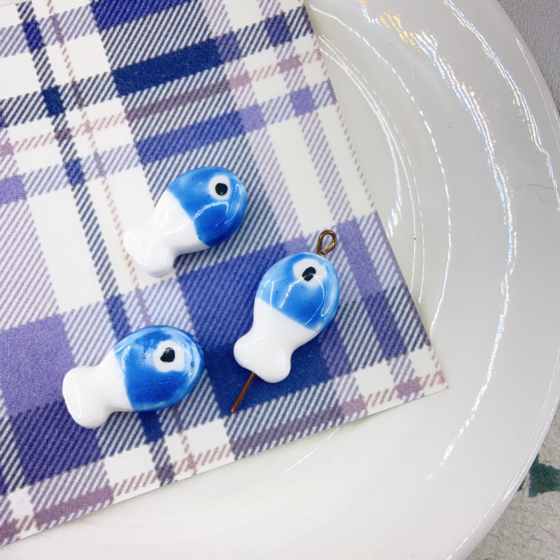 4 цвет голубое озеро