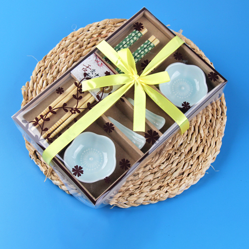 C / Gift box size: 26x17x3.5cm