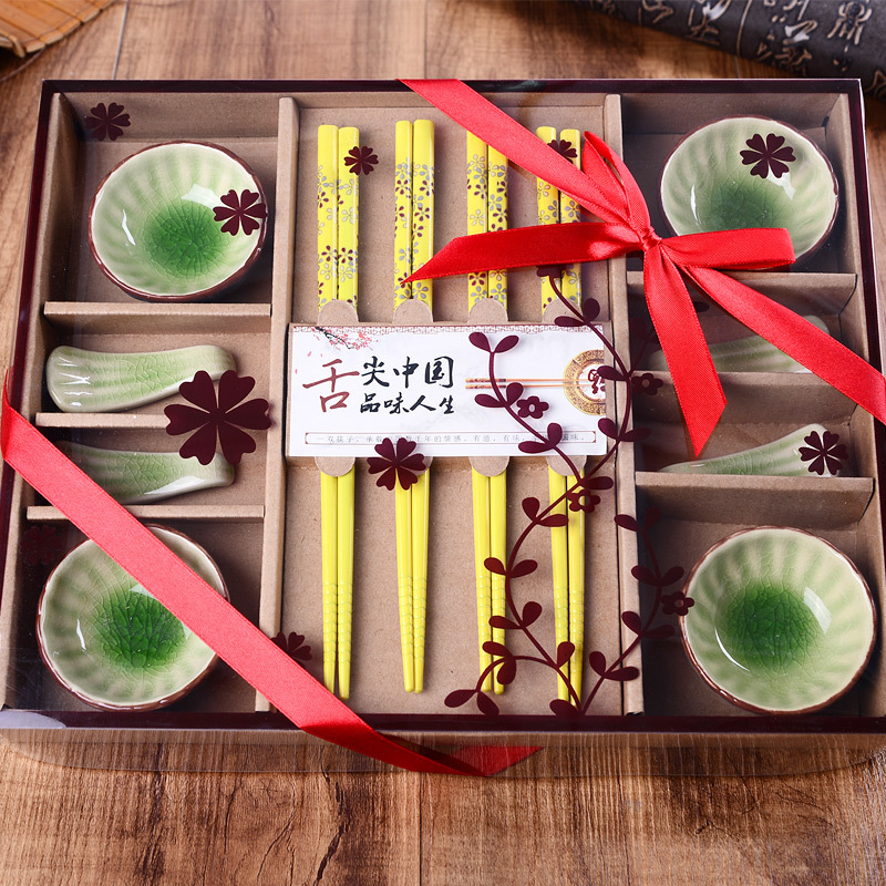 G / Gift box size: 33x27x3.5cm