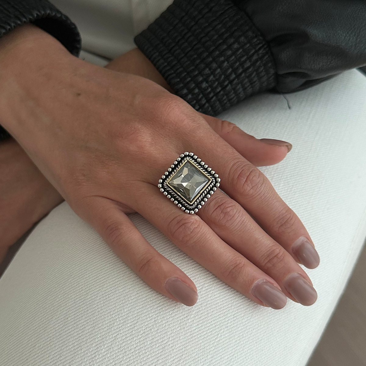 5:02 Ancient Silver Ring 0979