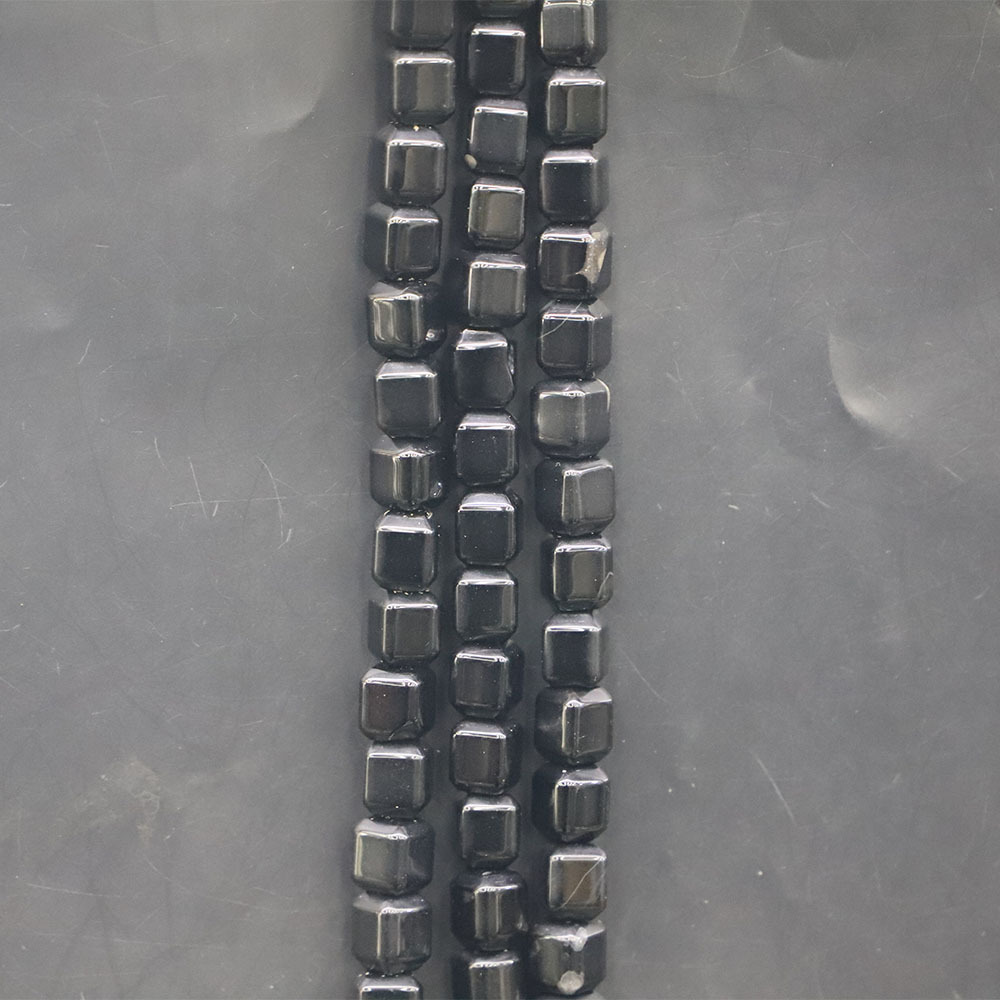 9:Svart Obsidian