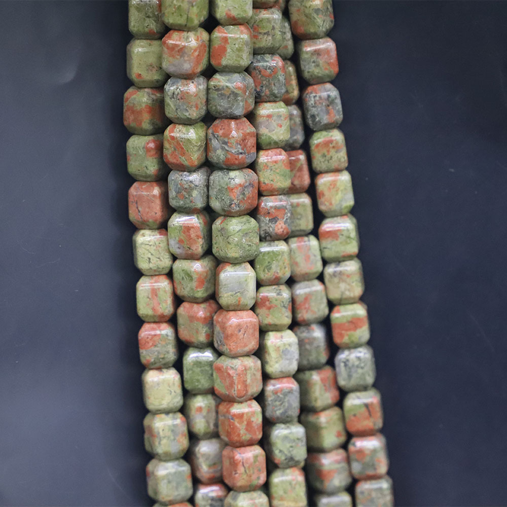 18 Unakite