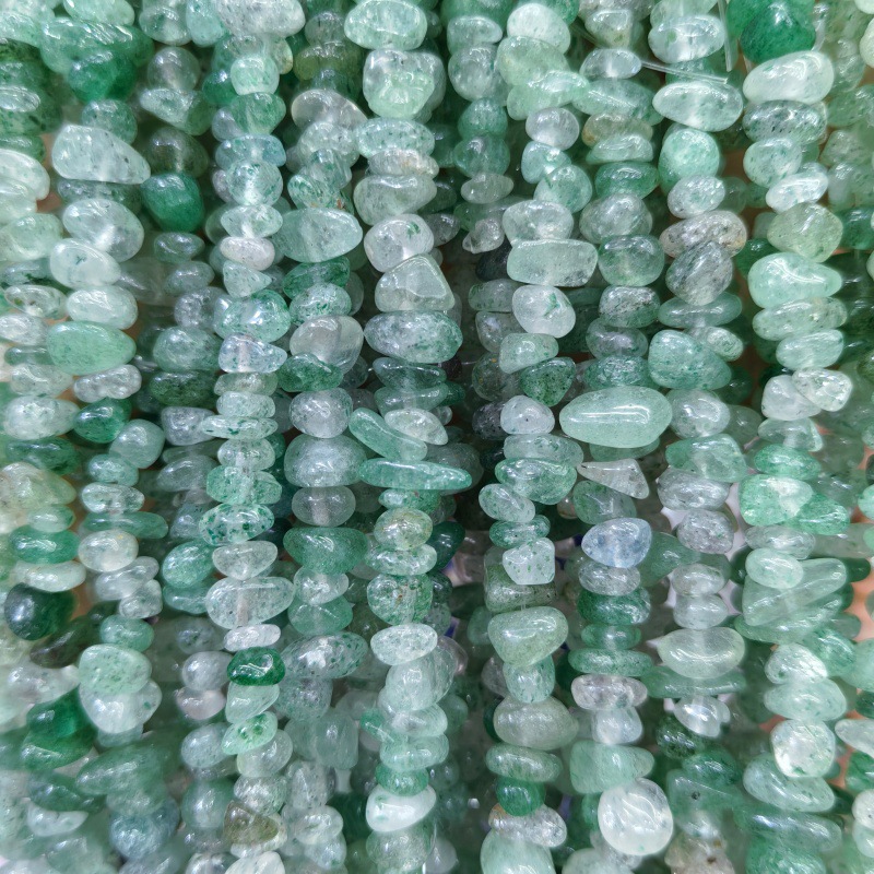 43:Natural green strawberry crystal