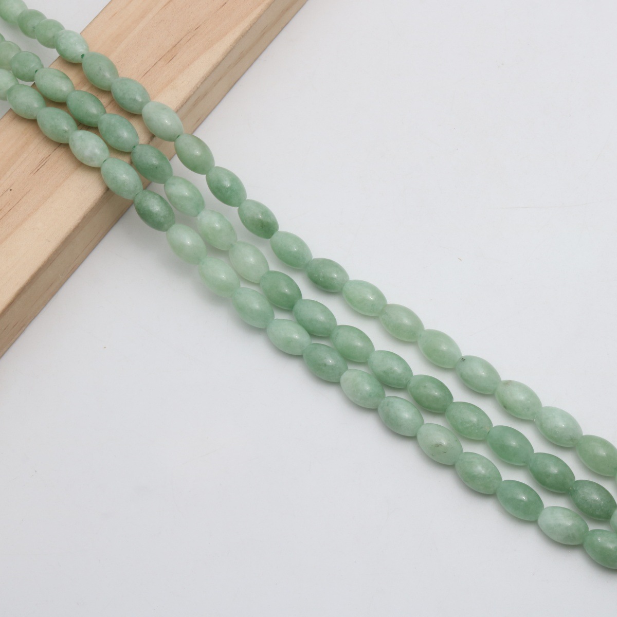 9:light green