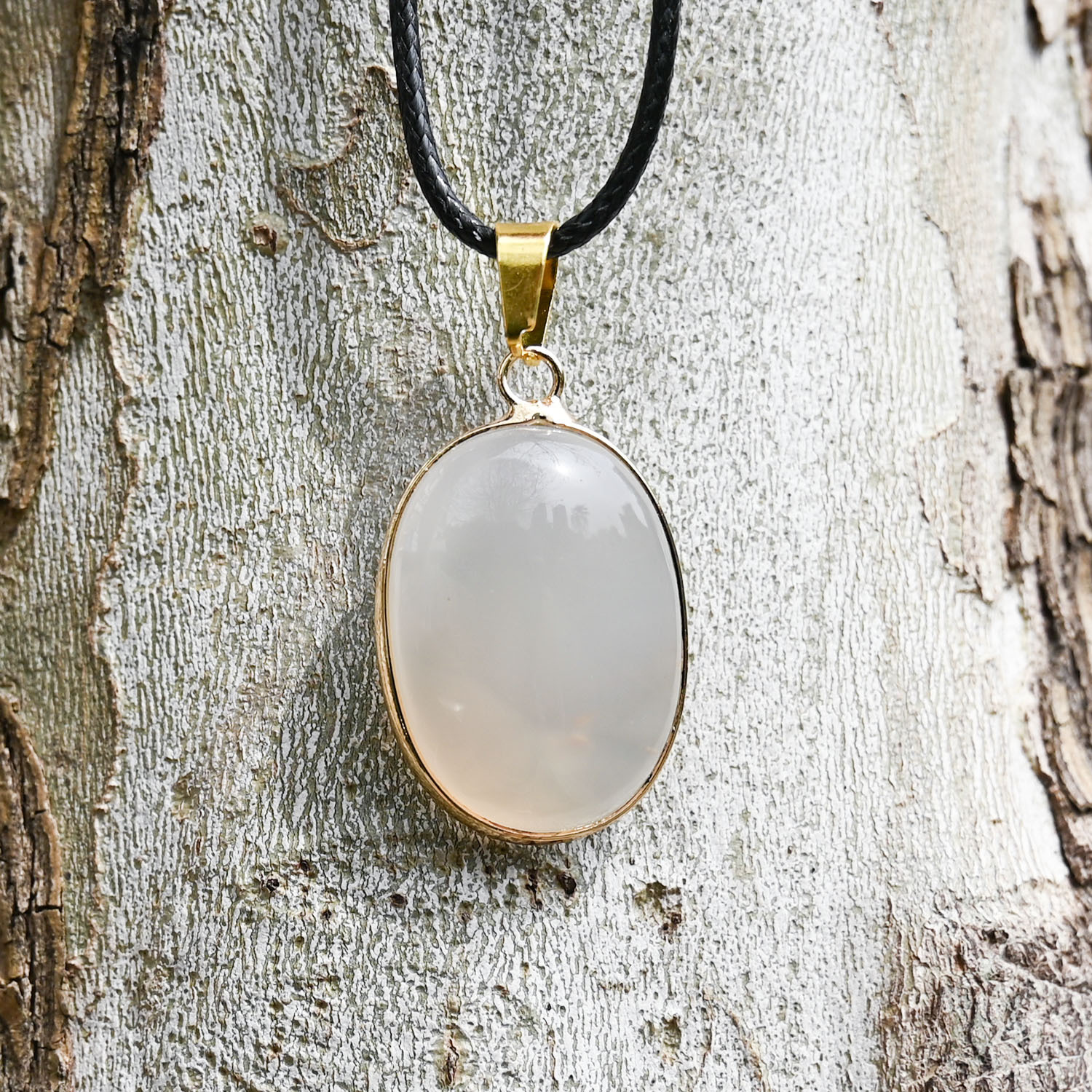 1:white agate