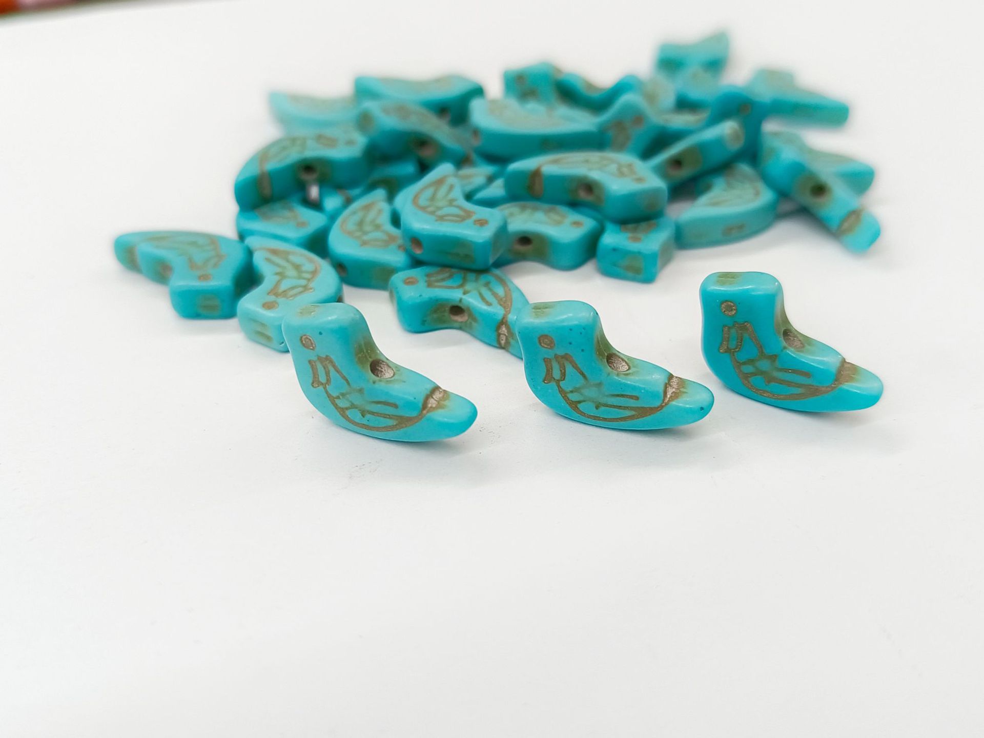 1 голубой бирюзовый