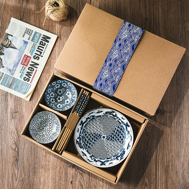 Two bowls, two chopsticks and one plate of colored stripes (B1)