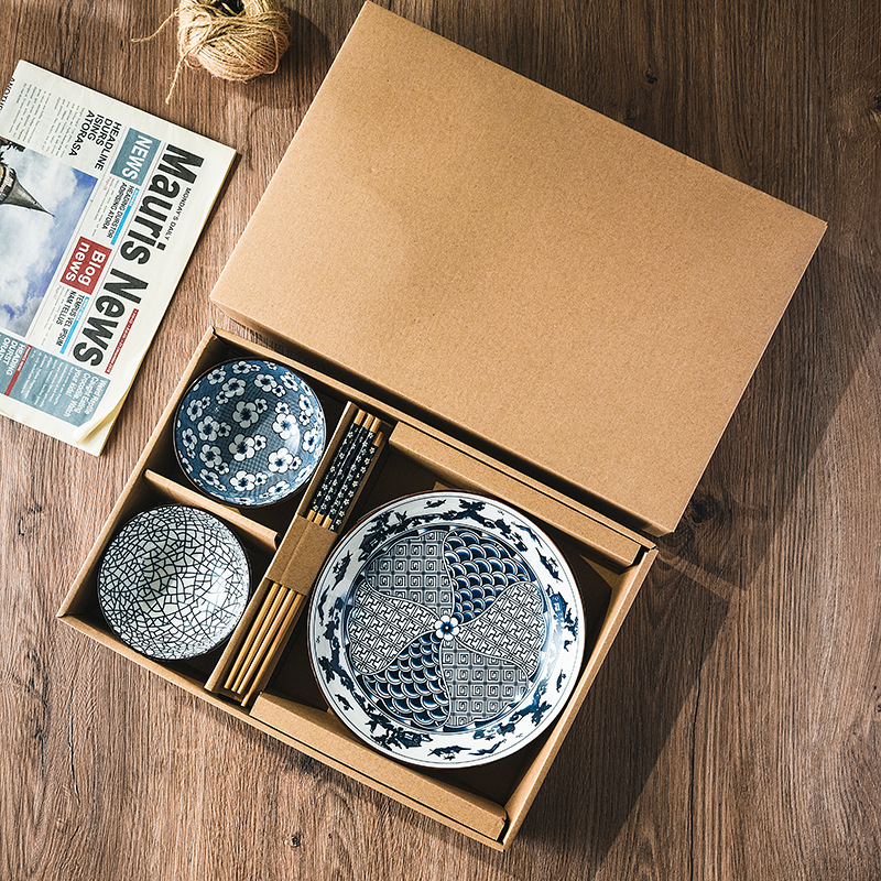 Two bowls, two chopsticks and one plate of gift box (B1)