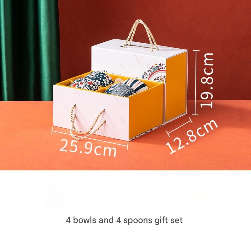 4 bowls and 4 spoons -B