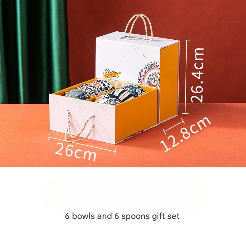 6 bowls and 6 spoons - B