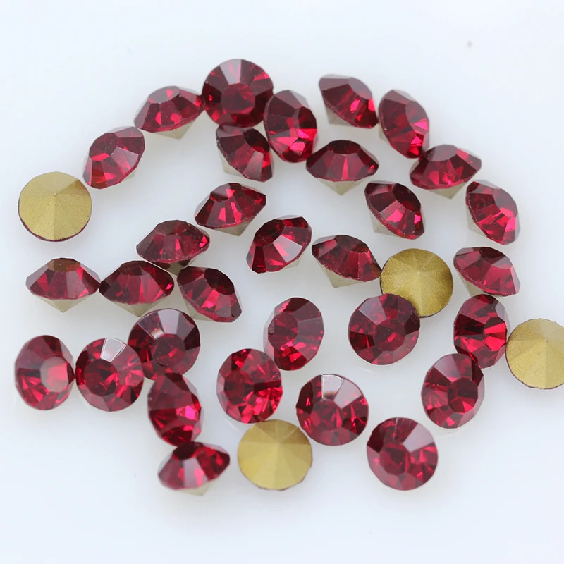 Deep red S12 # Diameter about 3mm (2880 pieces/pac