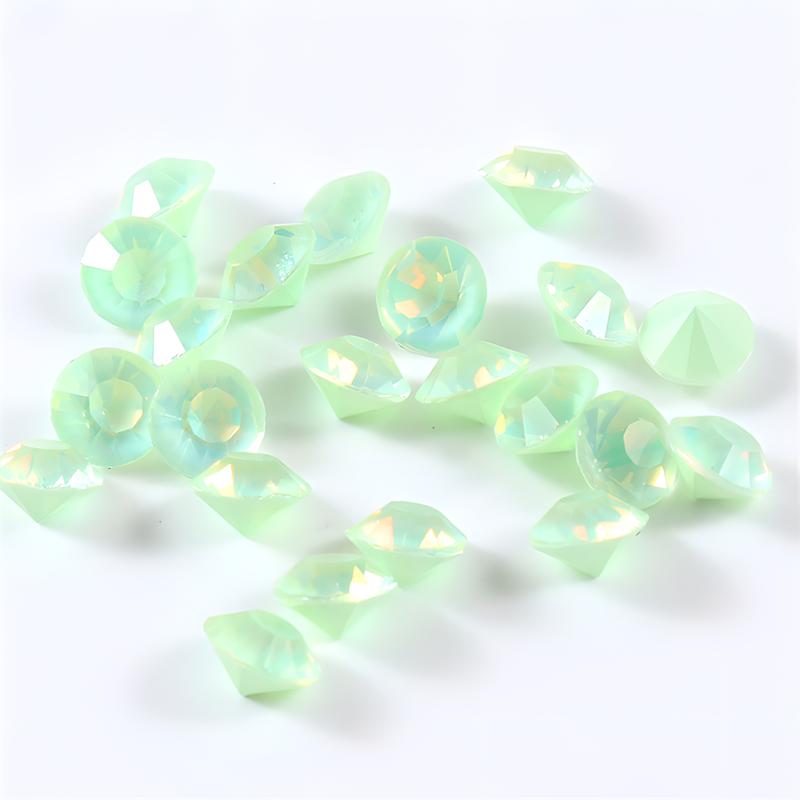 Mocha light green opal S12 # Diameter about 3mm (2