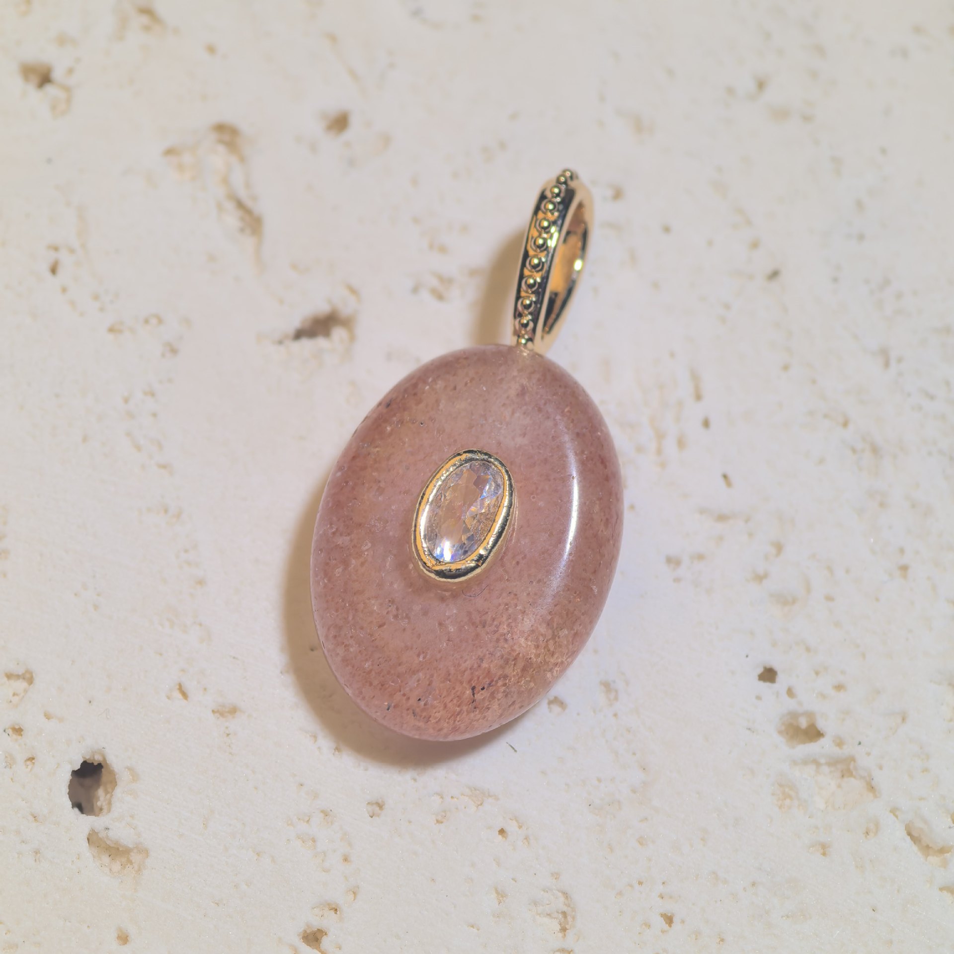 2:Oval Strawberry Quartz