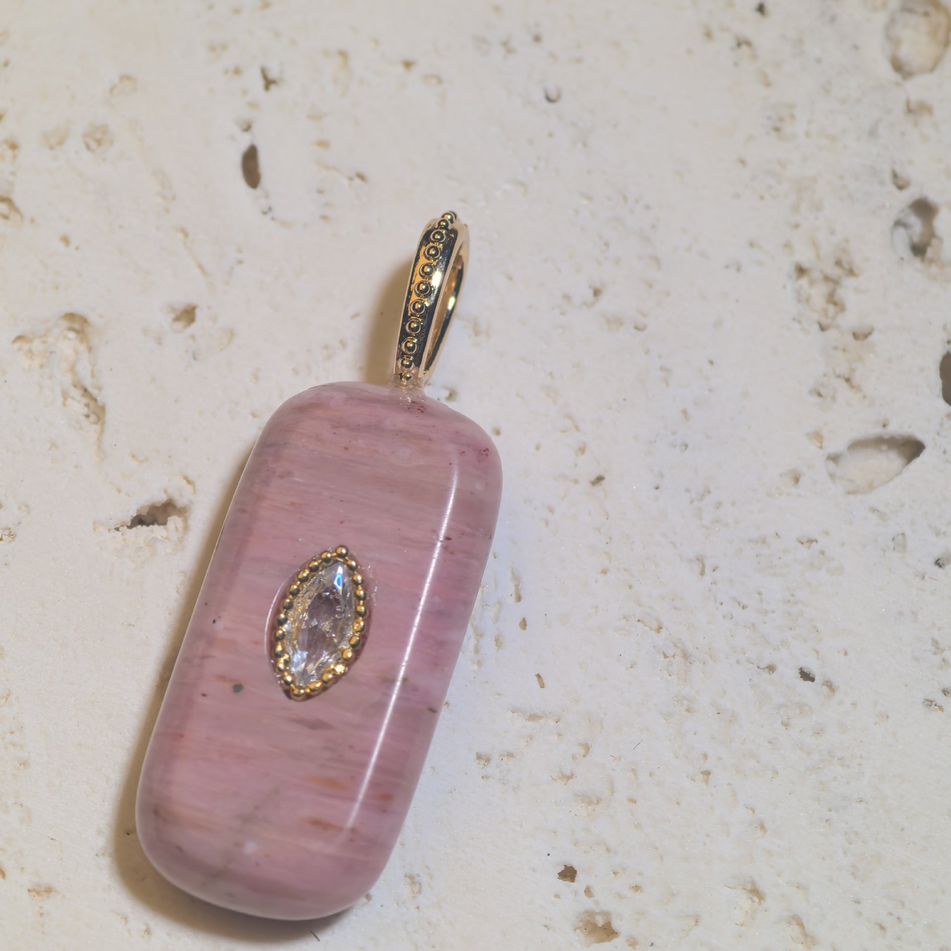 8:Long Rhodonite