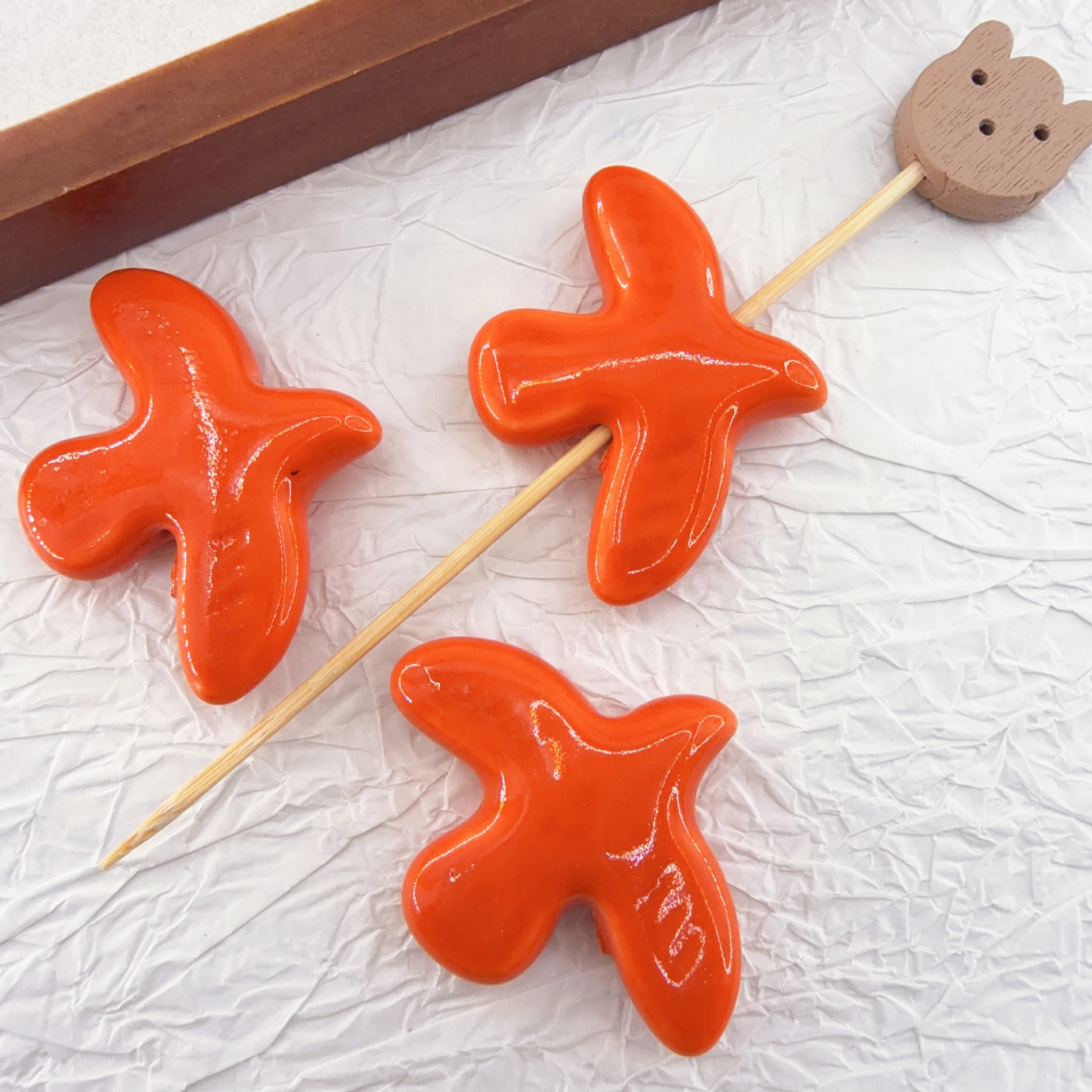 10 dunkle Orange