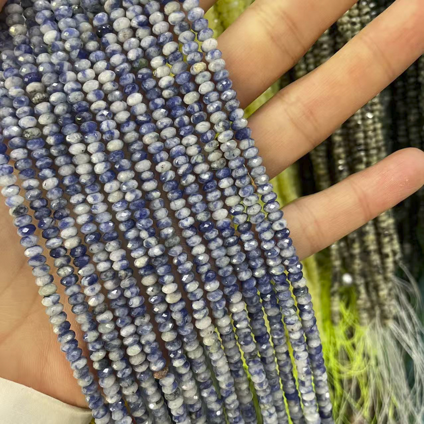 16 Sodalite
