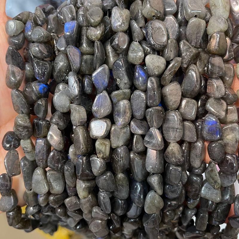 32 labradorite