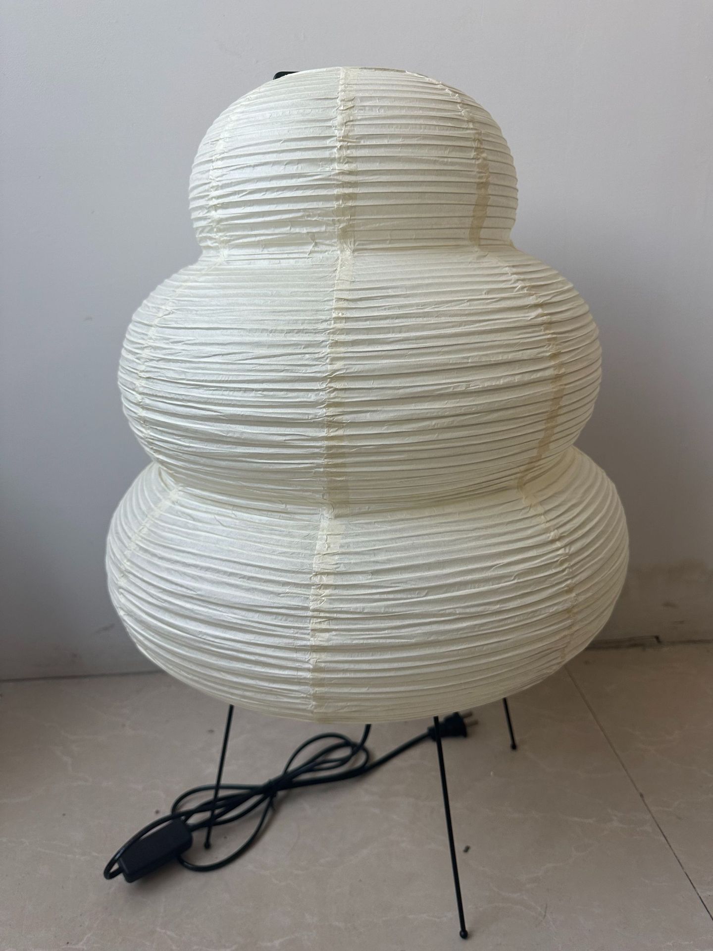 Snowman table lamp (beige lampshade)
