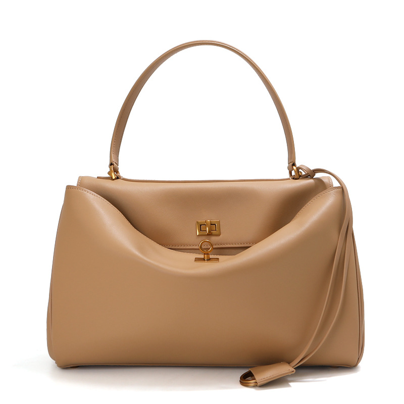 Caramel gold buckle
