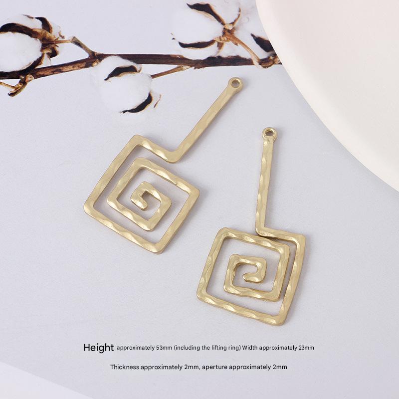 17:17 #1 multi-layer square ring H-4404