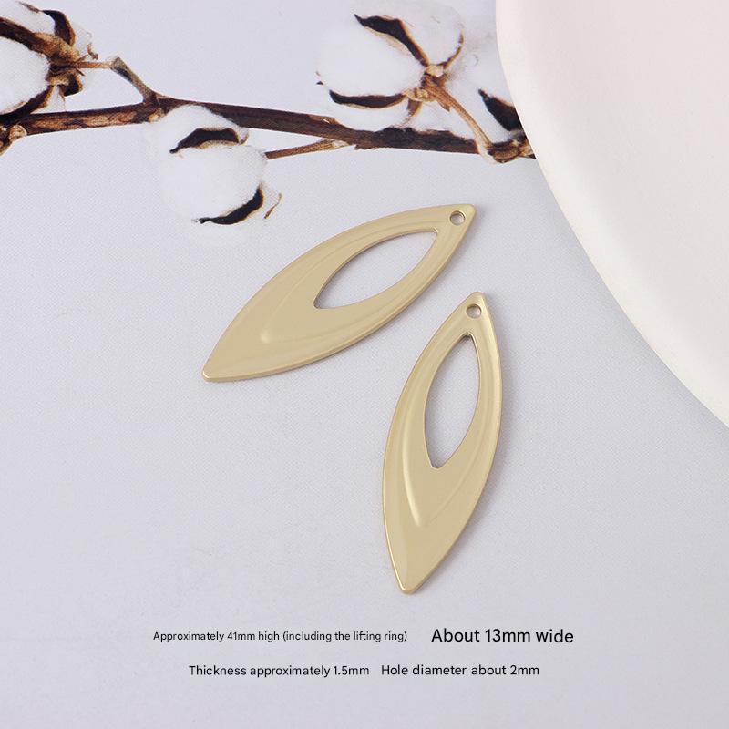 11:11 #1 hollow leaf H-4398