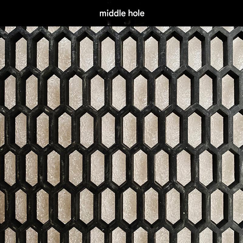 Middle hole