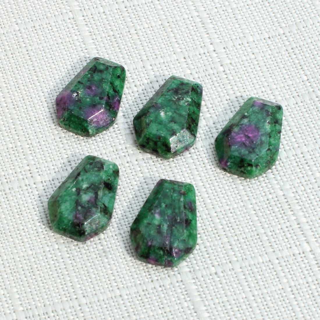 9 Unakite