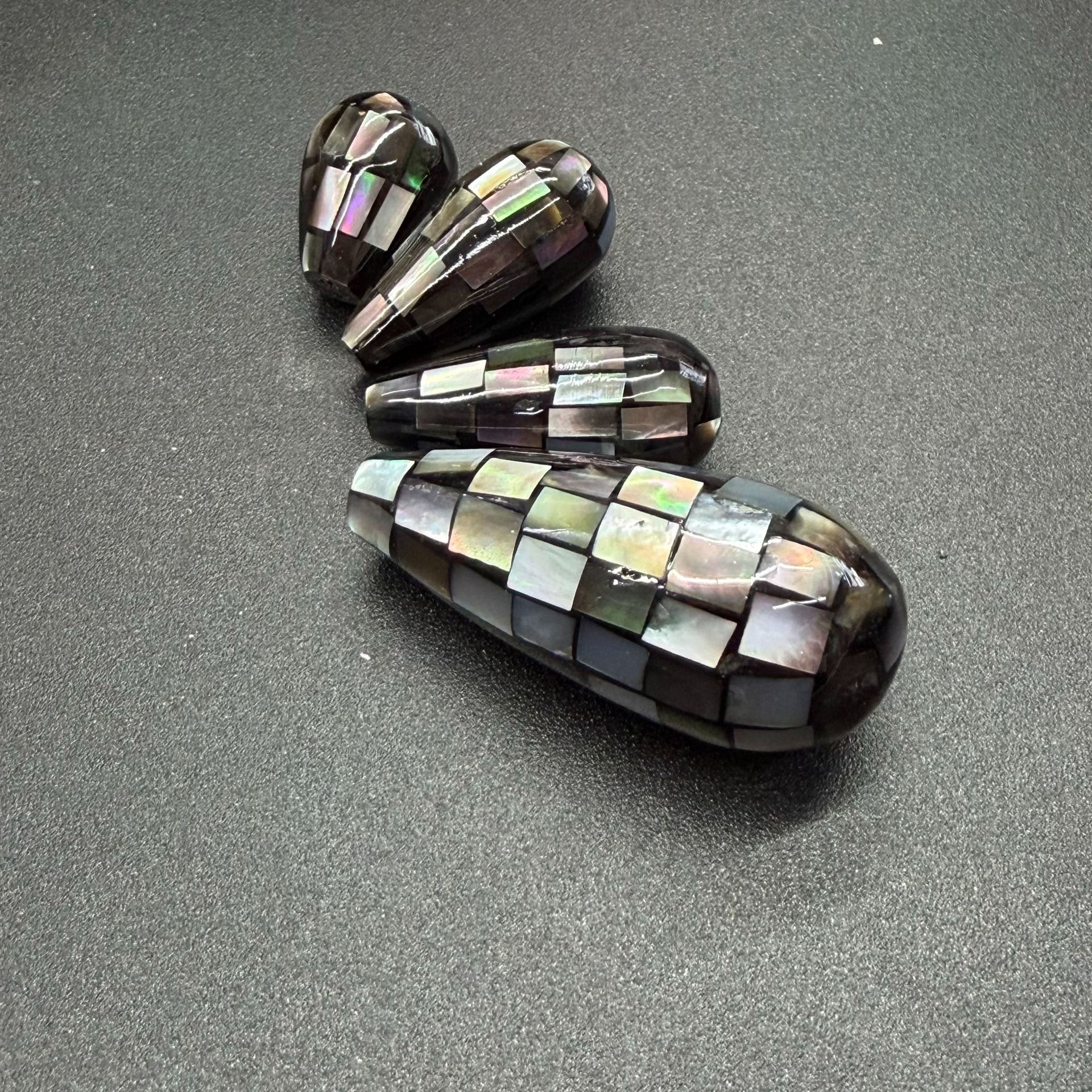 Black Lip Pearl 10*25mm
