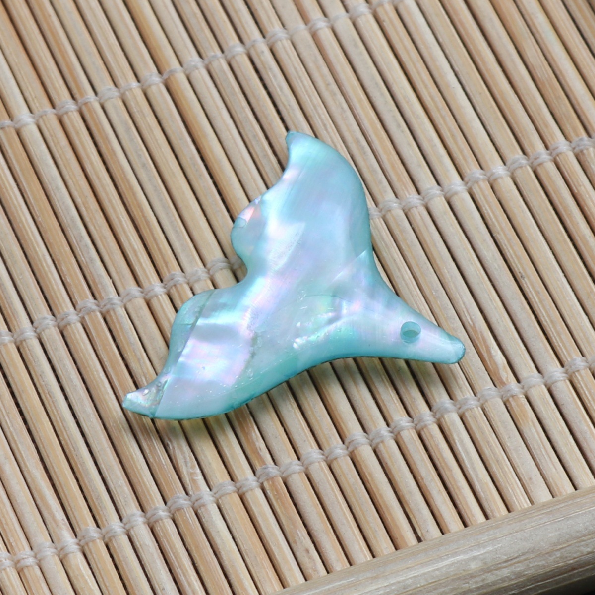 1:Lake blue