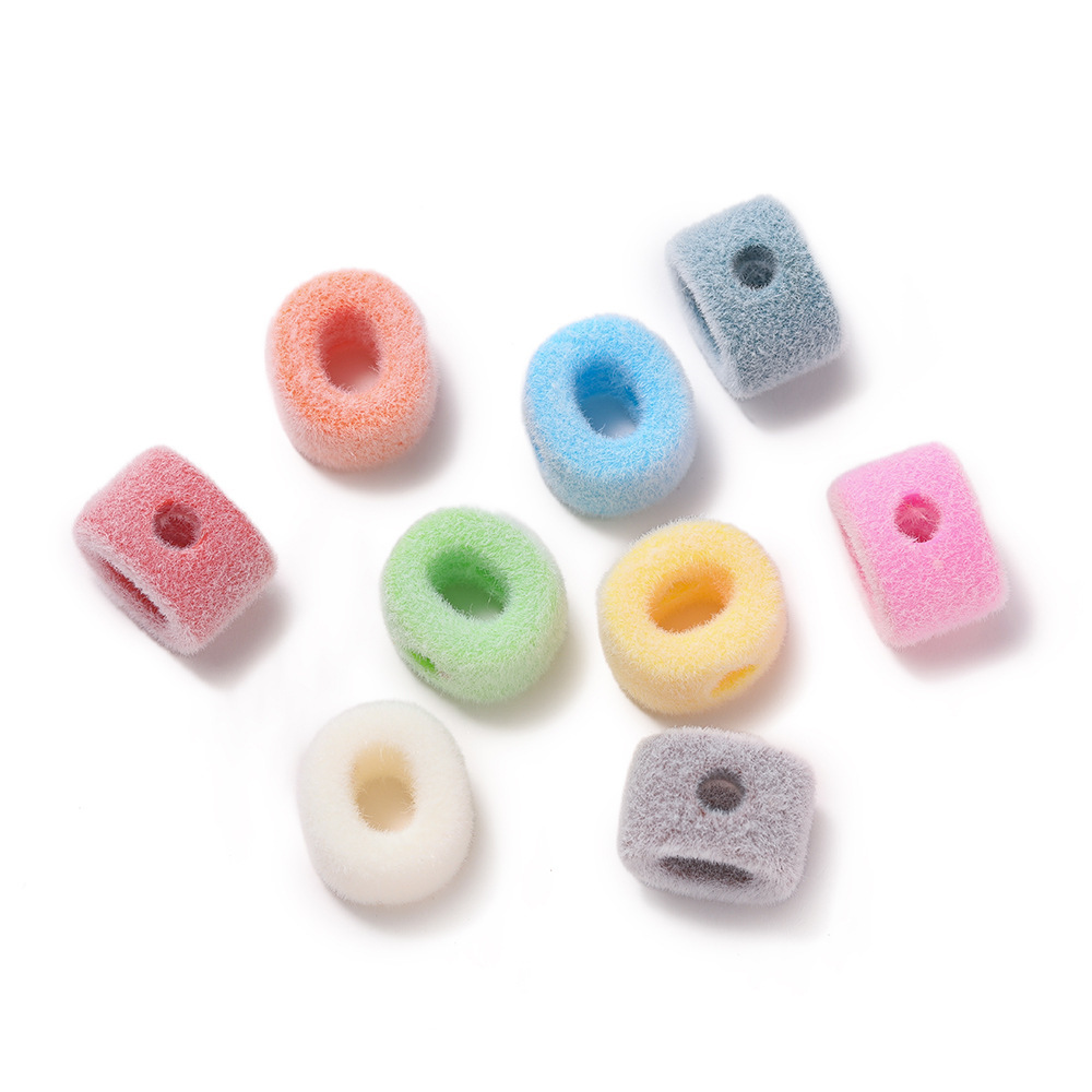 15:Acrylic flocked letter large hole bead - o