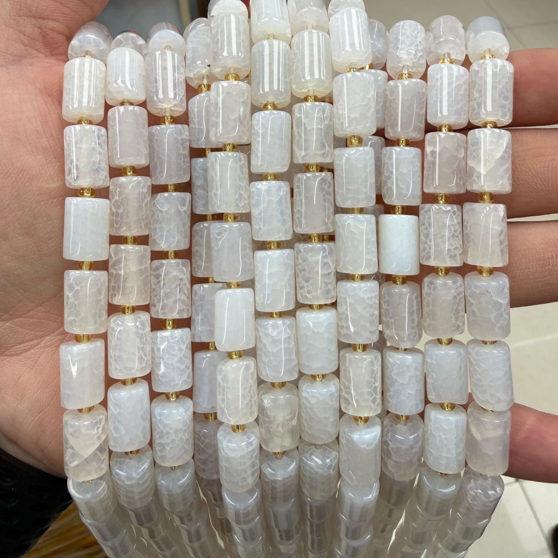 2 White crack agate