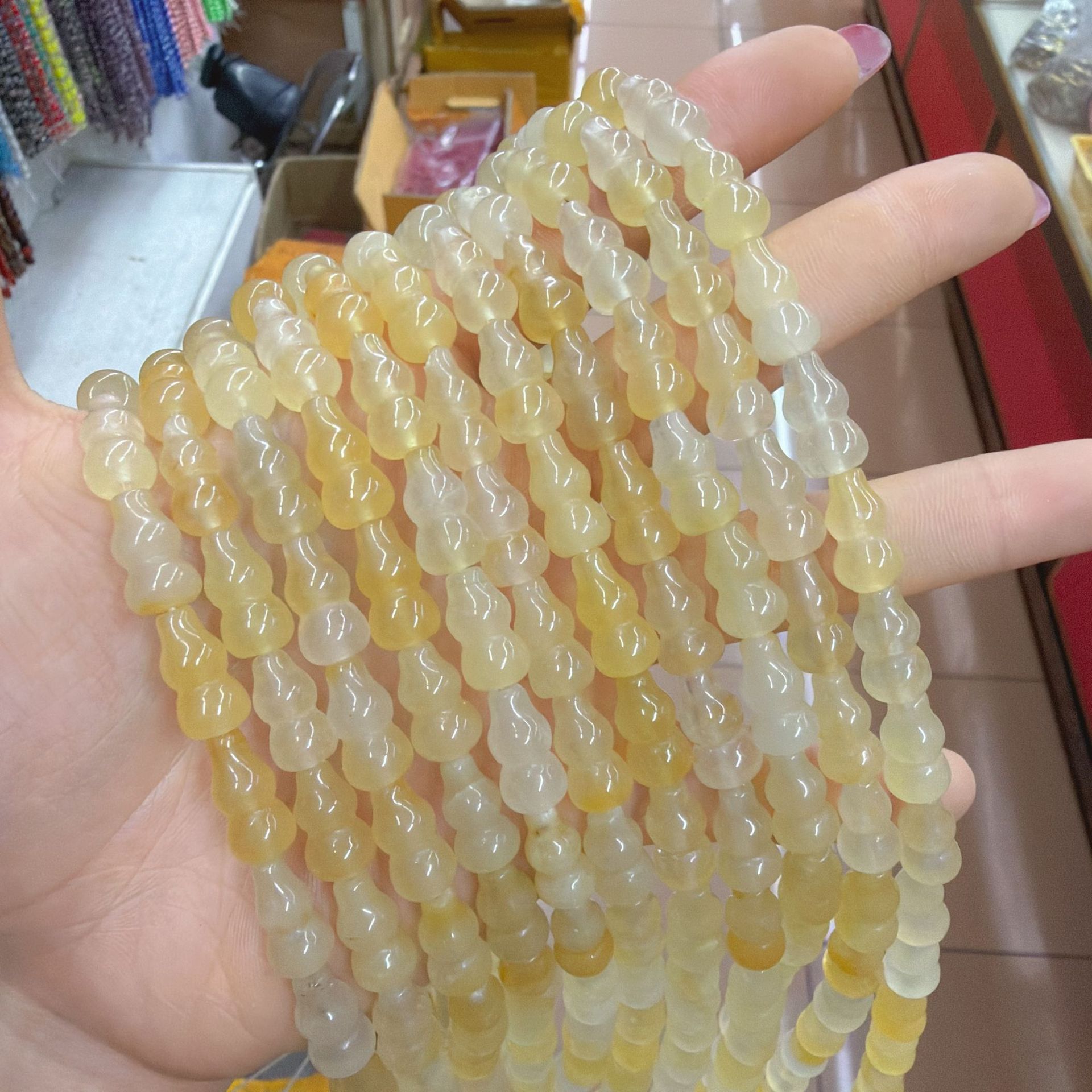 10 Golden Silk Jade
