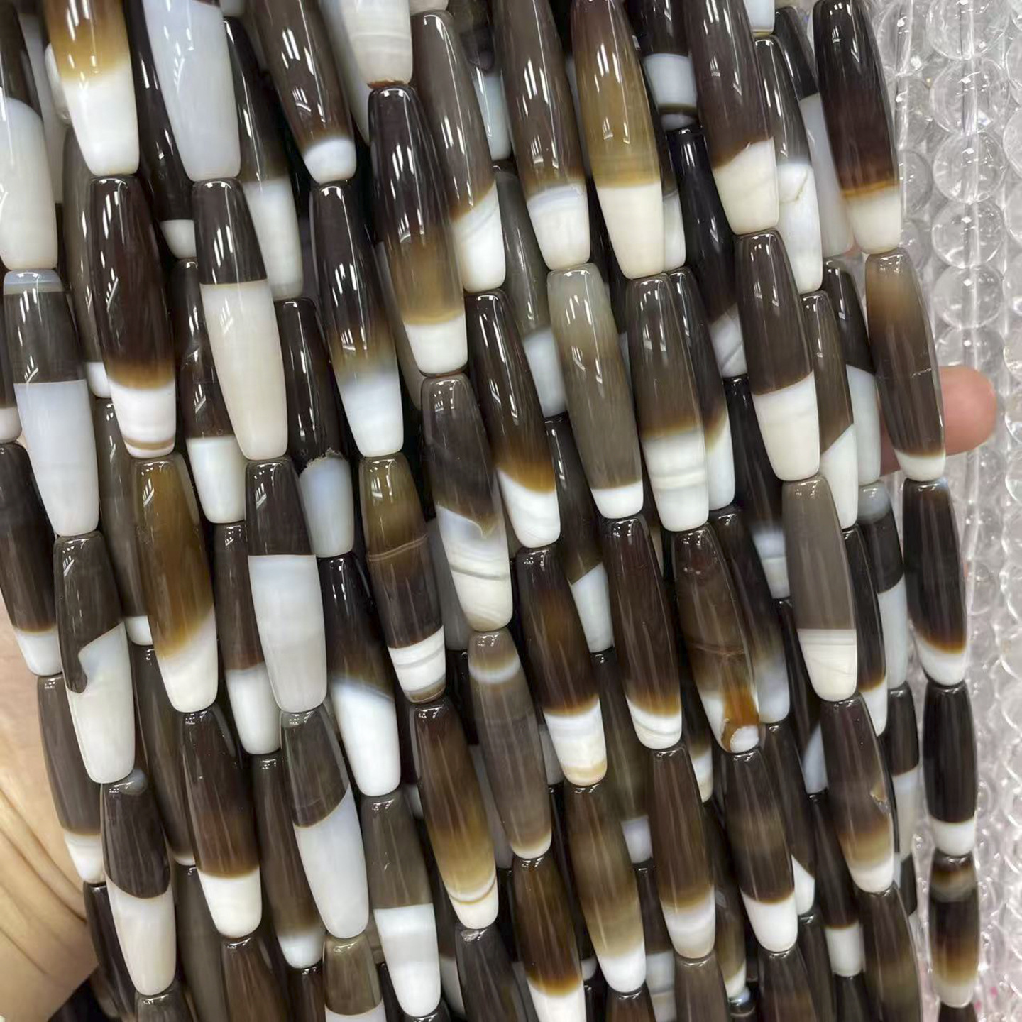 1:deep coffee color